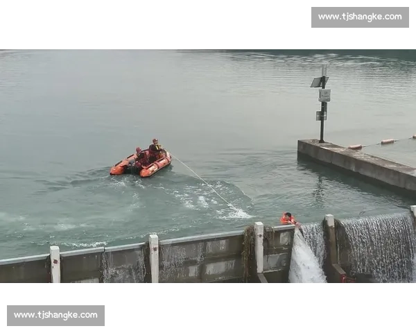 致命沸腾线！救生衣无效，专家紧急提醒夏季远离滚水坝